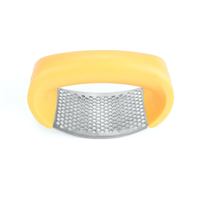 Multi-function Grinding Slicer Stainless Steel O-shaped Garlic Ginger Press Hand Held Kitchen Rolling Crusher Vegetable Tool